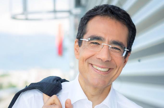 darius rochebin sa religion